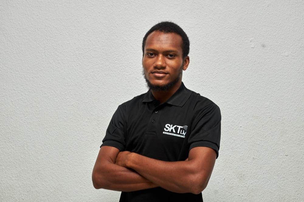 Elijah Apreko